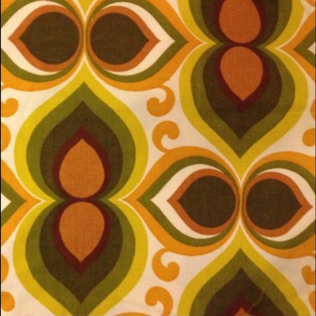 Poshmark banner for @dailies